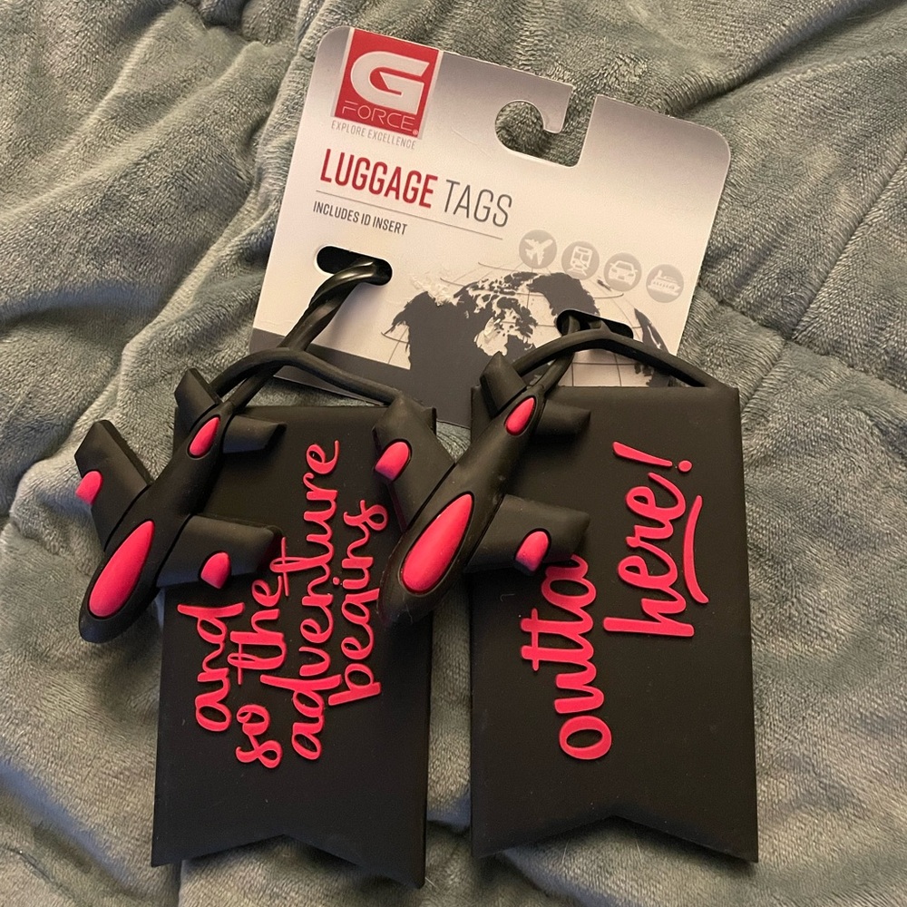 Black and Pink Luggage Tags